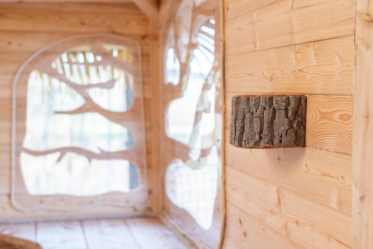 Hotel Treehouse U Rybnika Osecna Zewnętrze zdjęcie